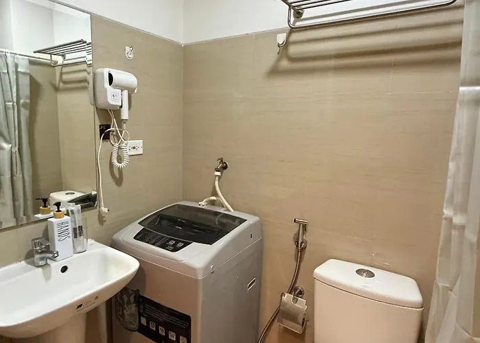 Condotel At Shore Residences In Sm Moa, Smx, Arena Near Airport Manille